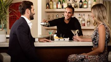 Bar (in der Unterkunft)