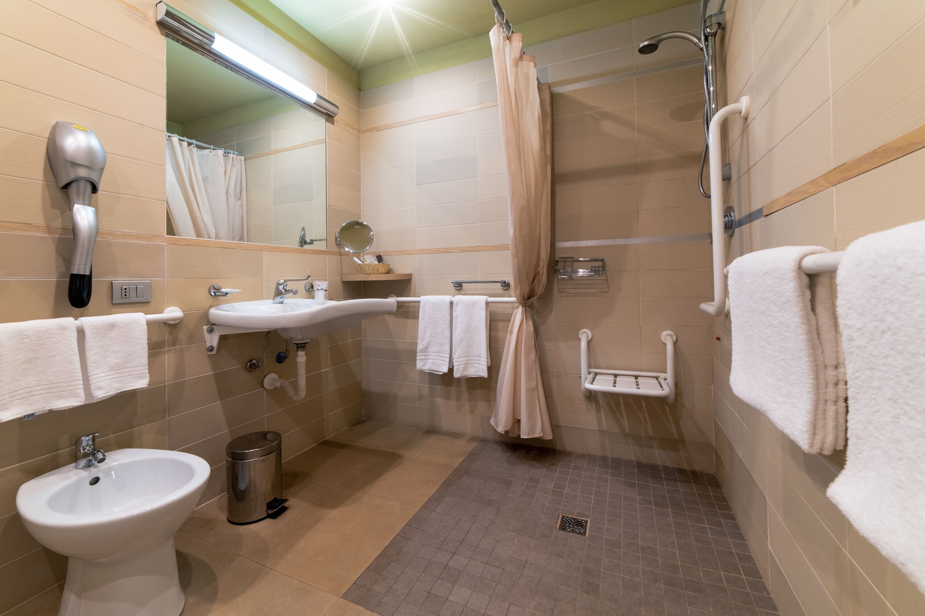 superior double or twin room | bathroom | shower, free toiletries, hair dryer, dressing gowns