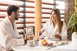 Breakfast meal - Motel Hotel Piranha (Casalino)