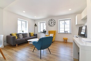 TV - L'Oriel ****, Appart. 6 people in Ammerschwihr - 3 bedrooms, parking (Ammerschwihr)