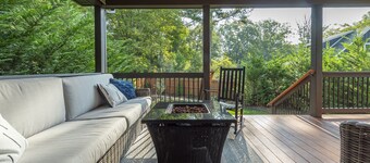 Stone's Throw Retreat | Stylish Home A Stone's Throw from Downtown Black Mtn!