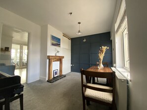 Dining - Beautiful home in tranquil location, large garden and close to beach (Sleeps 6) (Woolacombe)