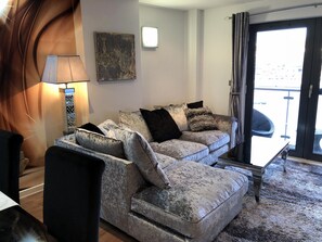 スマートテレビ、DVD プレーヤー