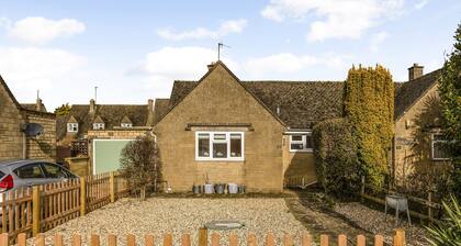 Ardenlea - a cotswold cottage that sleeps 4 guests in 2 bedrooms