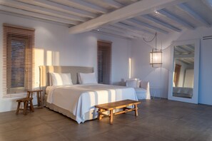 7 habitaciones y caja de seguridad en la habitación 