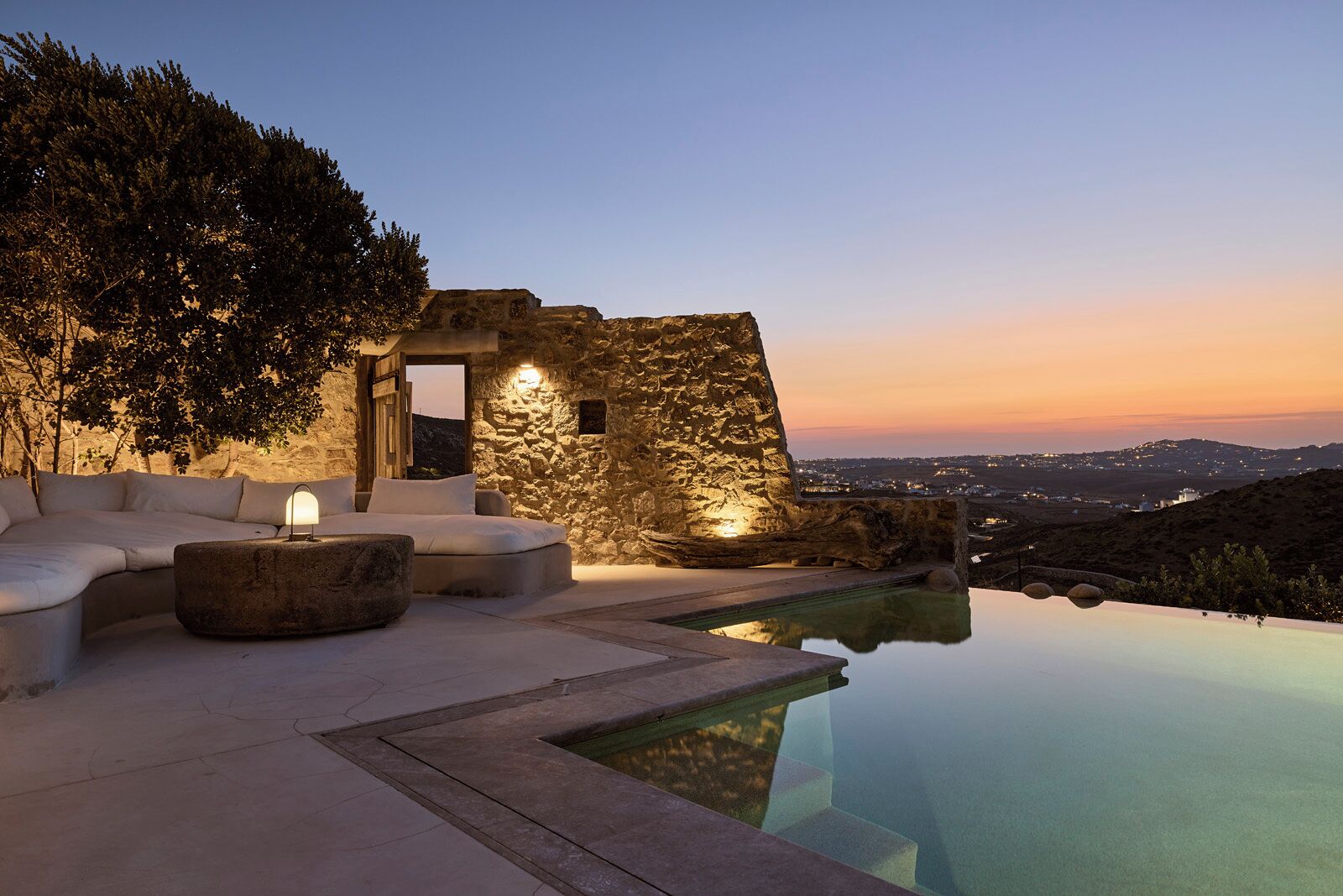 Ulkouima-allas, lämmitetty uima-allas