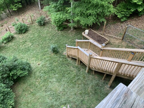 A Chic Mountain Retreat! 30 Minutes from Appalachian State!