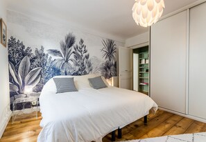 3 habitaciones, tabla de planchar con plancha, wifi y ropa de cama 