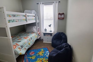 4 bedrooms, desk, iron/ironing board, travel cot