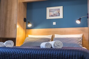 1 bedroom, iron/ironing board, WiFi, bed sheets
