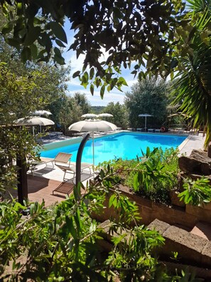 Outdoor pool - Studio apartment in farmhouse pool, nature and relaxation (Monterotondo Marittimo)