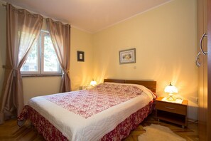 2 bedrooms, WiFi, bed sheets - Comfortable and modern apartment with two bedrooms, top location, close to the beach and the center of Porec (Porec)