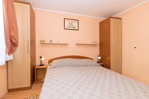 1 Schlafzimmer, WLAN, Bettwäsche