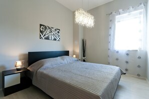2 bedrooms, WiFi, bed sheets