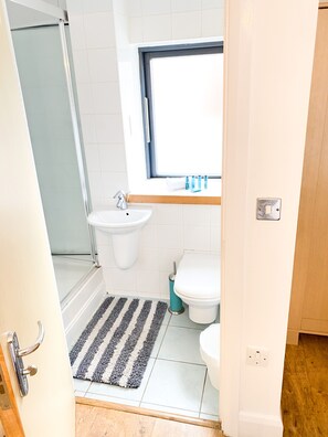 Departamento urbano | Baño | Toallas, jabón, shampoo 