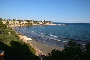 Liegestühle, Strandtücher