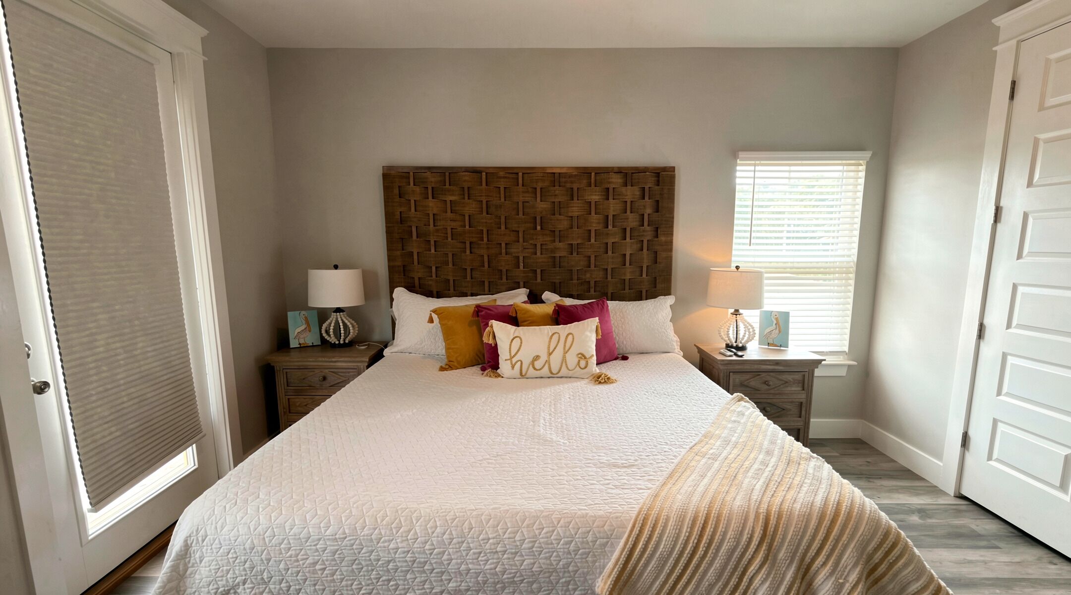 4 bedrooms, Internet, bed sheets