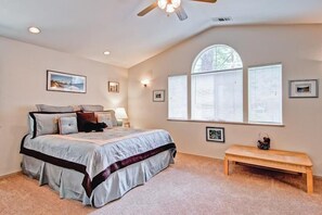 3 bedrooms, free Internet, bed sheets - Hikers Hideaway (Yosemite National Park)