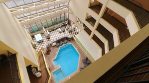 Piscine couverte