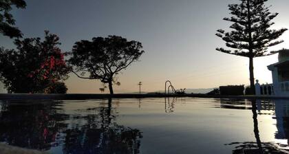 Amazing Andalusian Villa with views to the sea