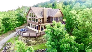 Exterior - Luxury Lakefront Home w/ Stunning Views, Steps to Lake and Private Cove (Eufaula)