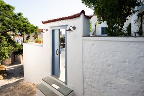 Property grounds - Nefeli Villa