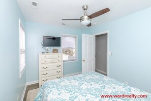 2 bedrooms, iron/ironing board, free WiFi
