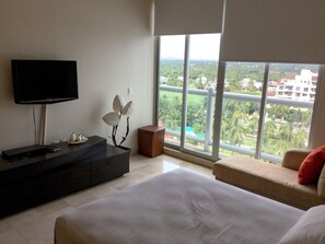 Apartemen Mewah, balkon, menghadap laut | 4 kamar tidur, seprai premium, tempat tidur Select Comfort, dan brankas