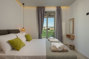 2 bedrooms, Frette Italian sheets, premium bedding, Select Comfort beds