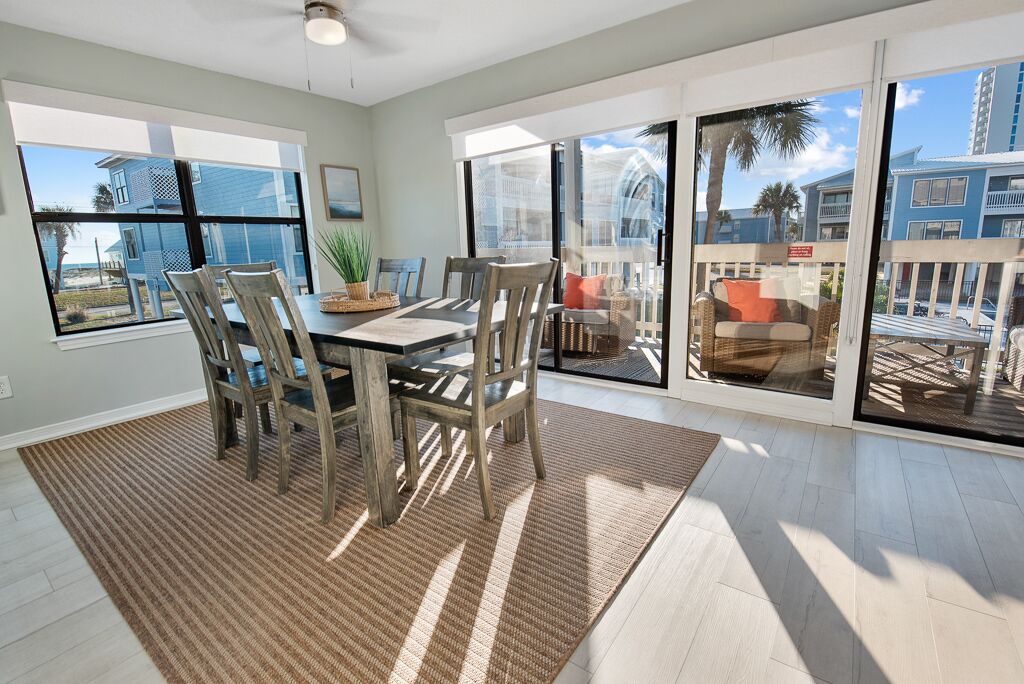Condo, 3 Bedrooms, Balcony, Pool View (Pet Friendly – B105) | In-room dining