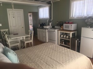 1 間睡房、熨斗/熨衫板、Wi-Fi