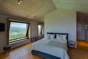 3 bedrooms, iron/ironing board, free WiFi - Villa Grand Horizon with Pool (Pazin)