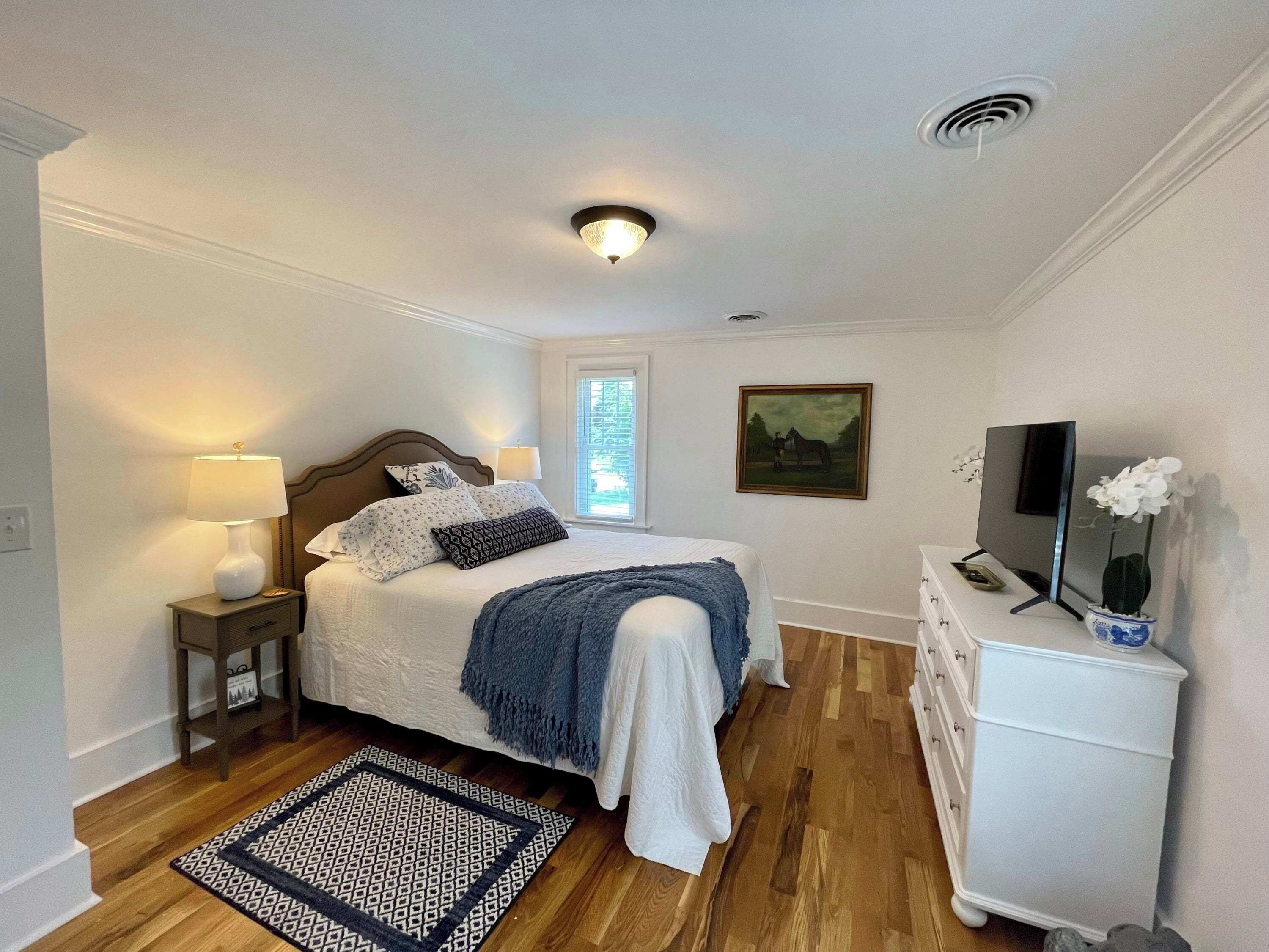 3 chambres, fer et planche à repasser, Wi-Fi gratuit, draps fournis