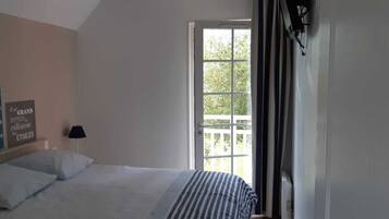 2 chambres, coffres-forts dans les chambres, Wi-Fi gratuit