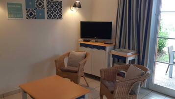 Televisión, mesa de ping pong