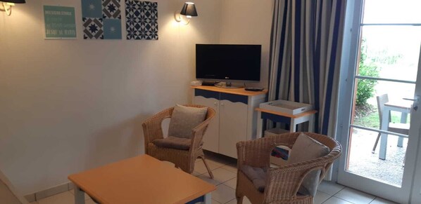 Televisio, pöytätennispöytä