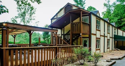 Extraordinary Mountain Get Away