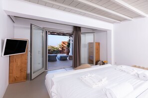 3 Schlafzimmer, Zimmersafe, Schreibtisch, Bügeleisen/Bügelbrett