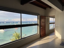 Family Apartment | Blackout drapes, free WiFi, bed sheets