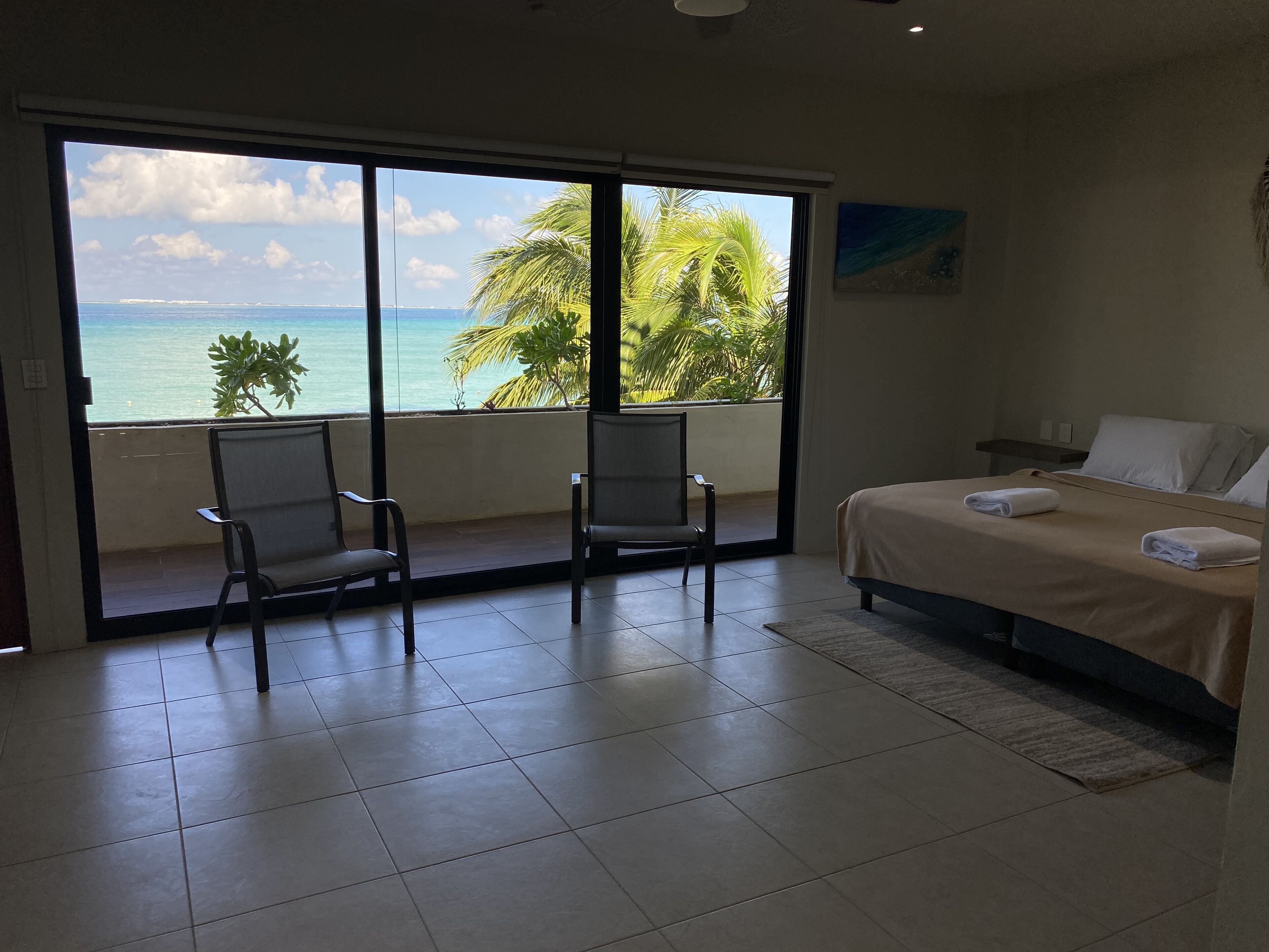 Photo - Cuxos Hotel Beachfront
