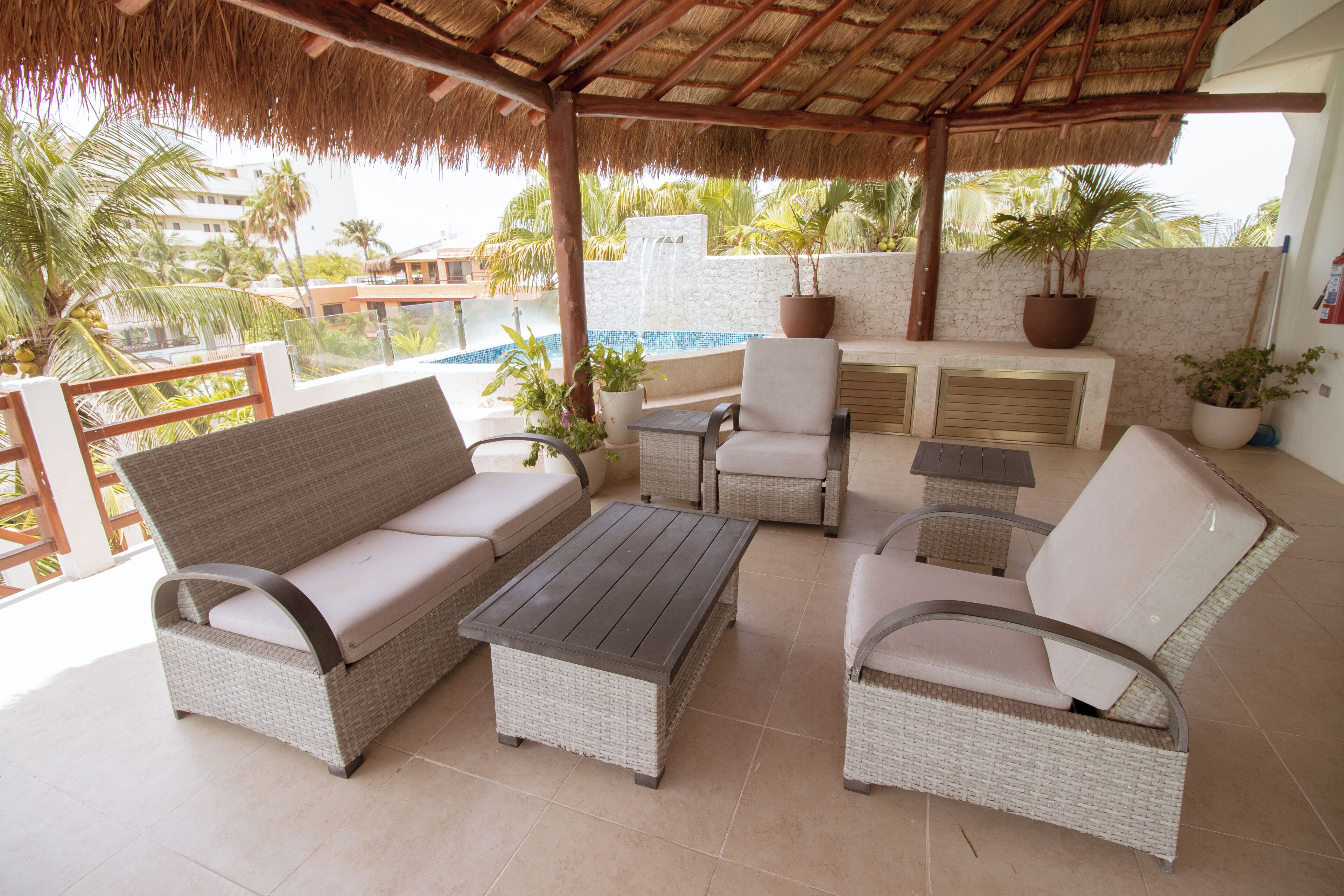 Photo - Cuxos Hotel Beachfront