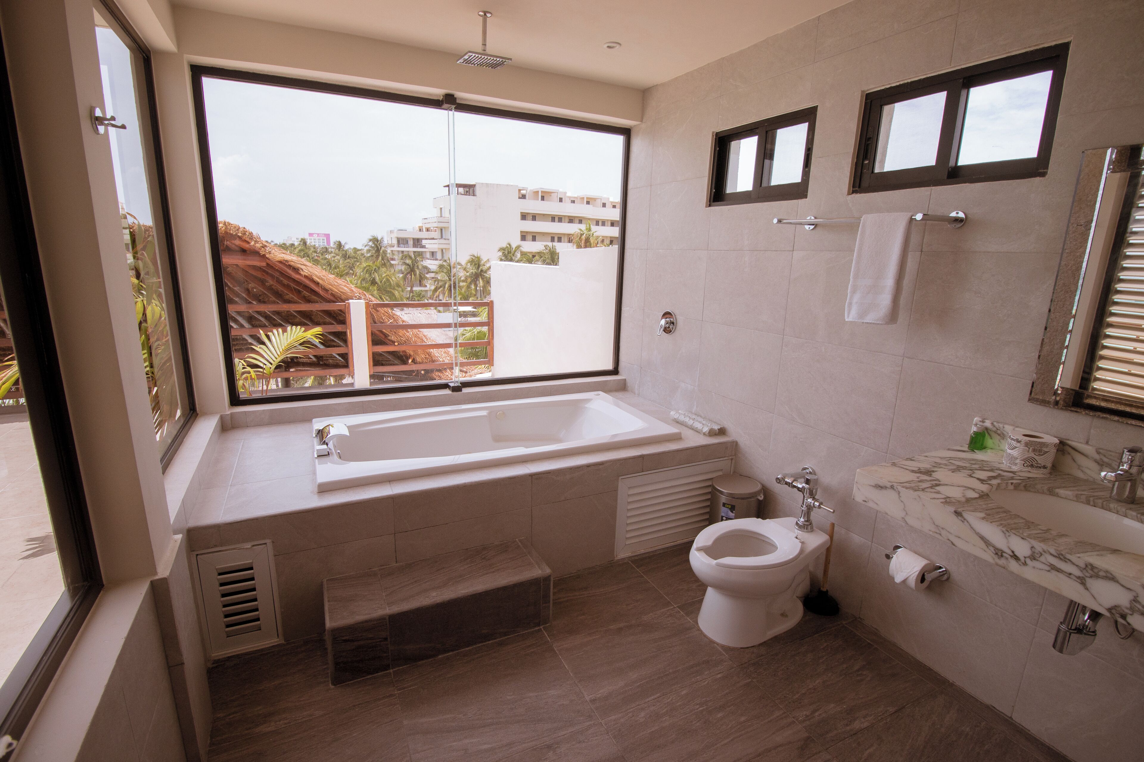 Photo - Cuxos Hotel Beachfront
