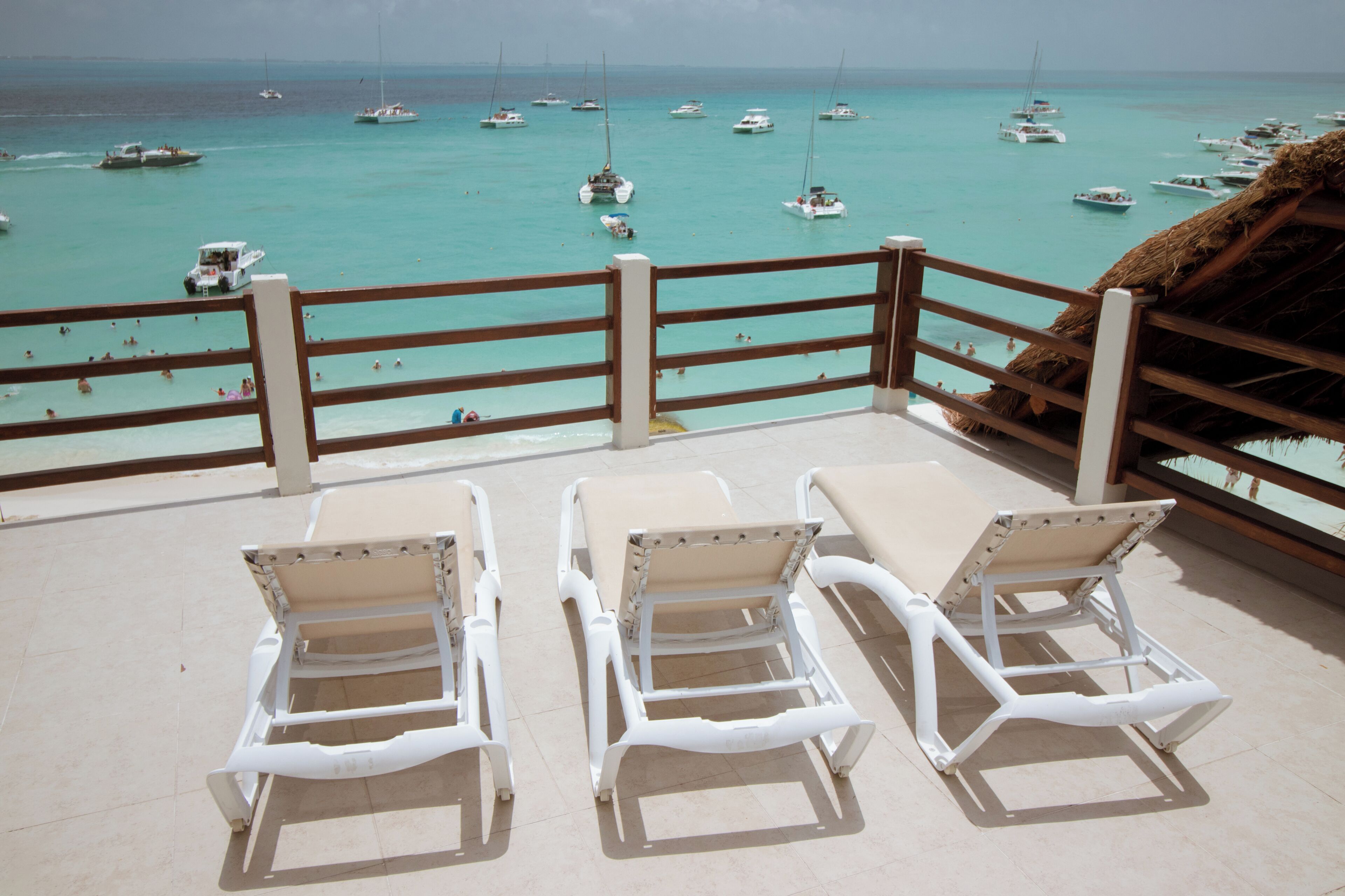 Photo - Cuxos Hotel Beachfront