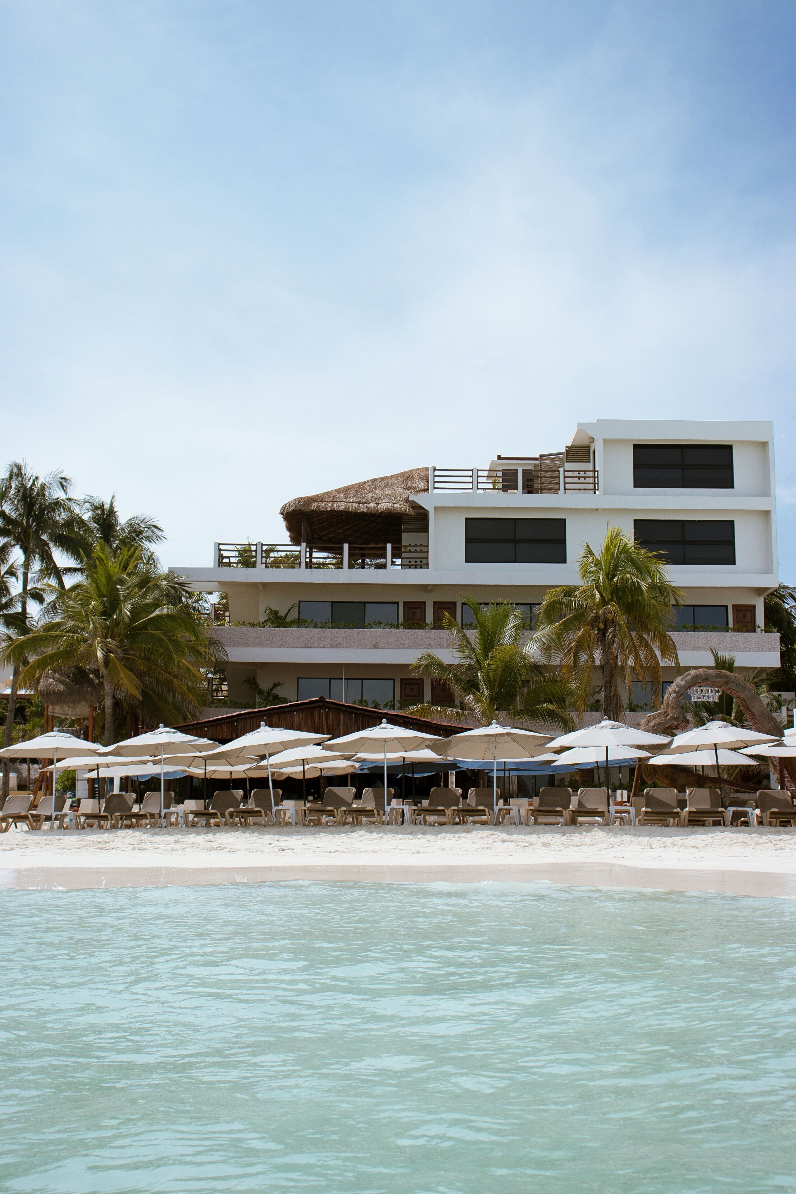 Photo - Cuxos Hotel Beachfront
