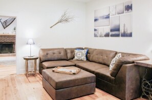 Smart TV y chimenea 
