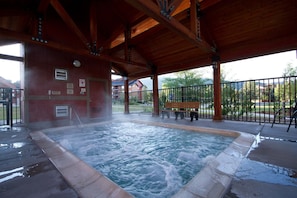 Spa - Three Bedroom, Luxury Condo, Steamboat Springs, Colorado (2220100) (Steamboat Springs)