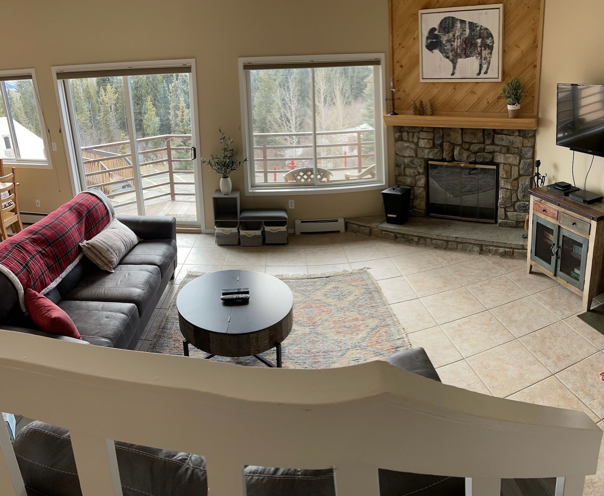 Smart-TV, Kamin, DVD-Player