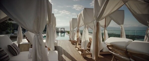 Indoor pool, outdoor pool