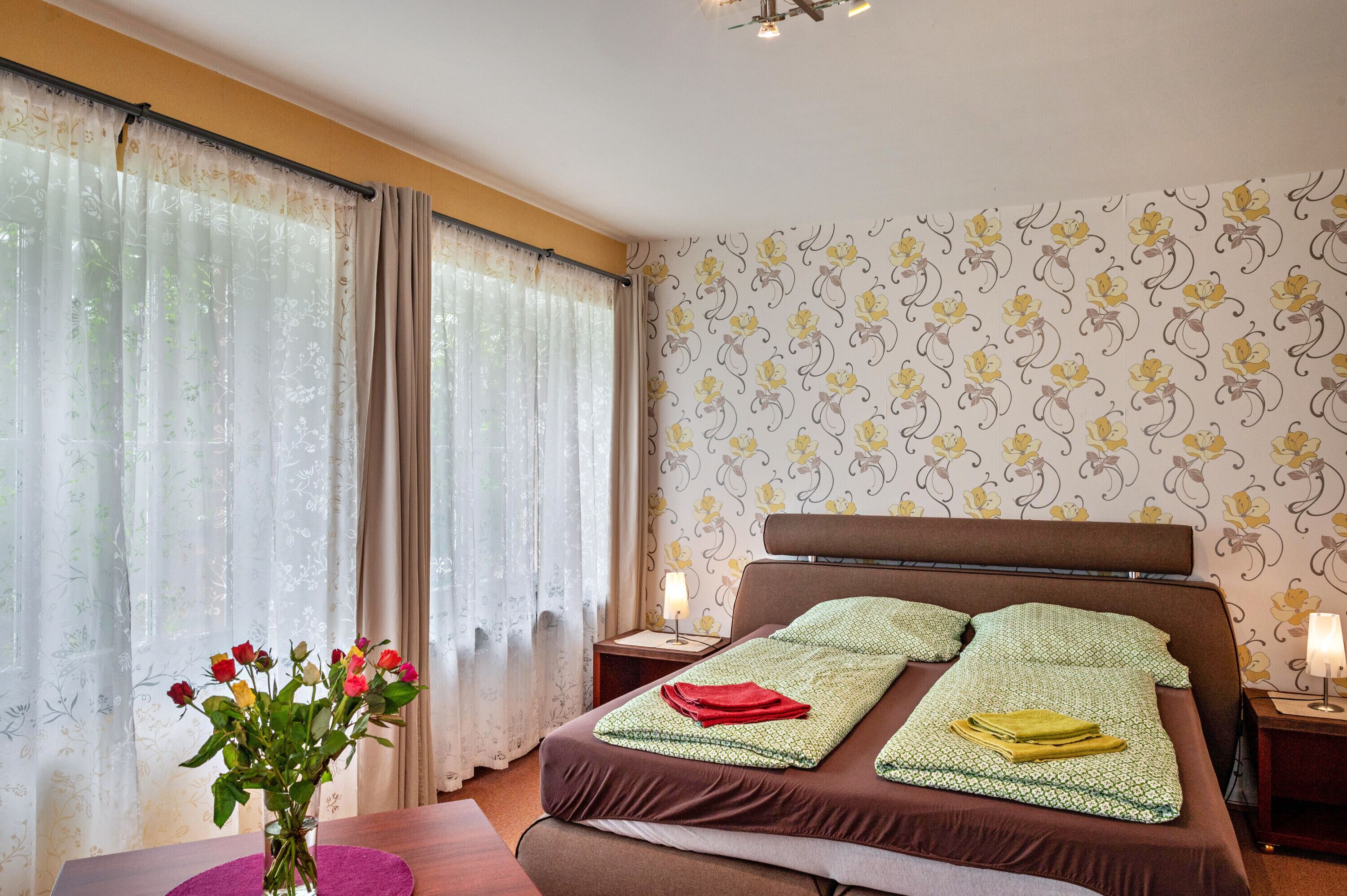 7 bedrooms, iron/ironing board, free WiFi, bed sheets