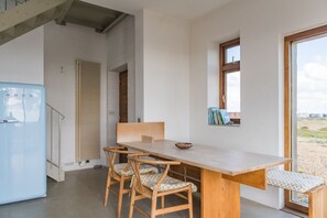 Dining - Coastguard Lookout by Bloom Stays, Dungeness - one of a kind! (Dungeness)